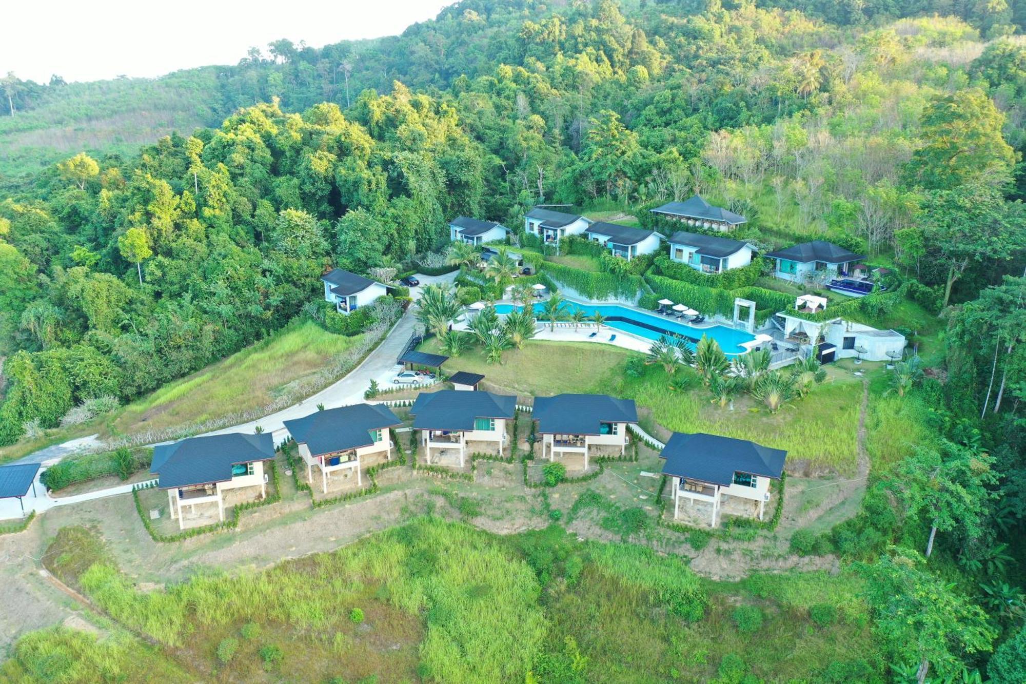 Khaolak Blue Sky Villa Khao Lak Exterior foto